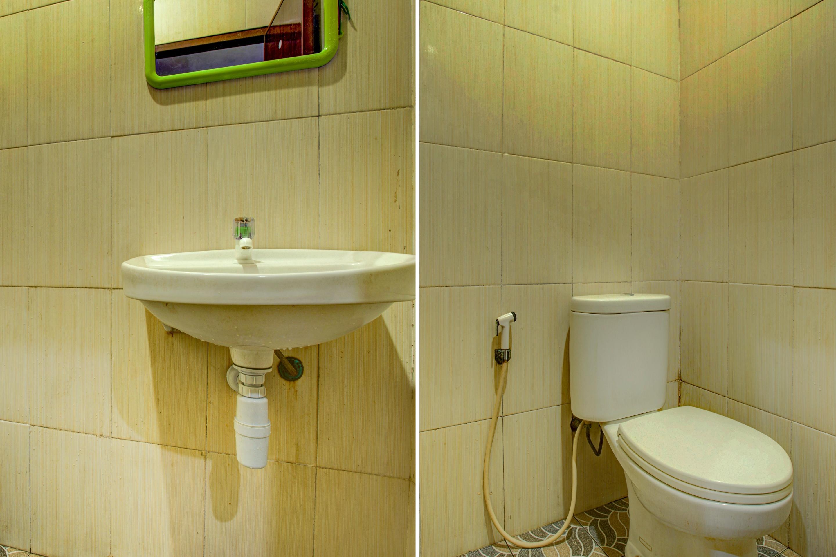 Hotel Oyo 3755 Sweet 2*