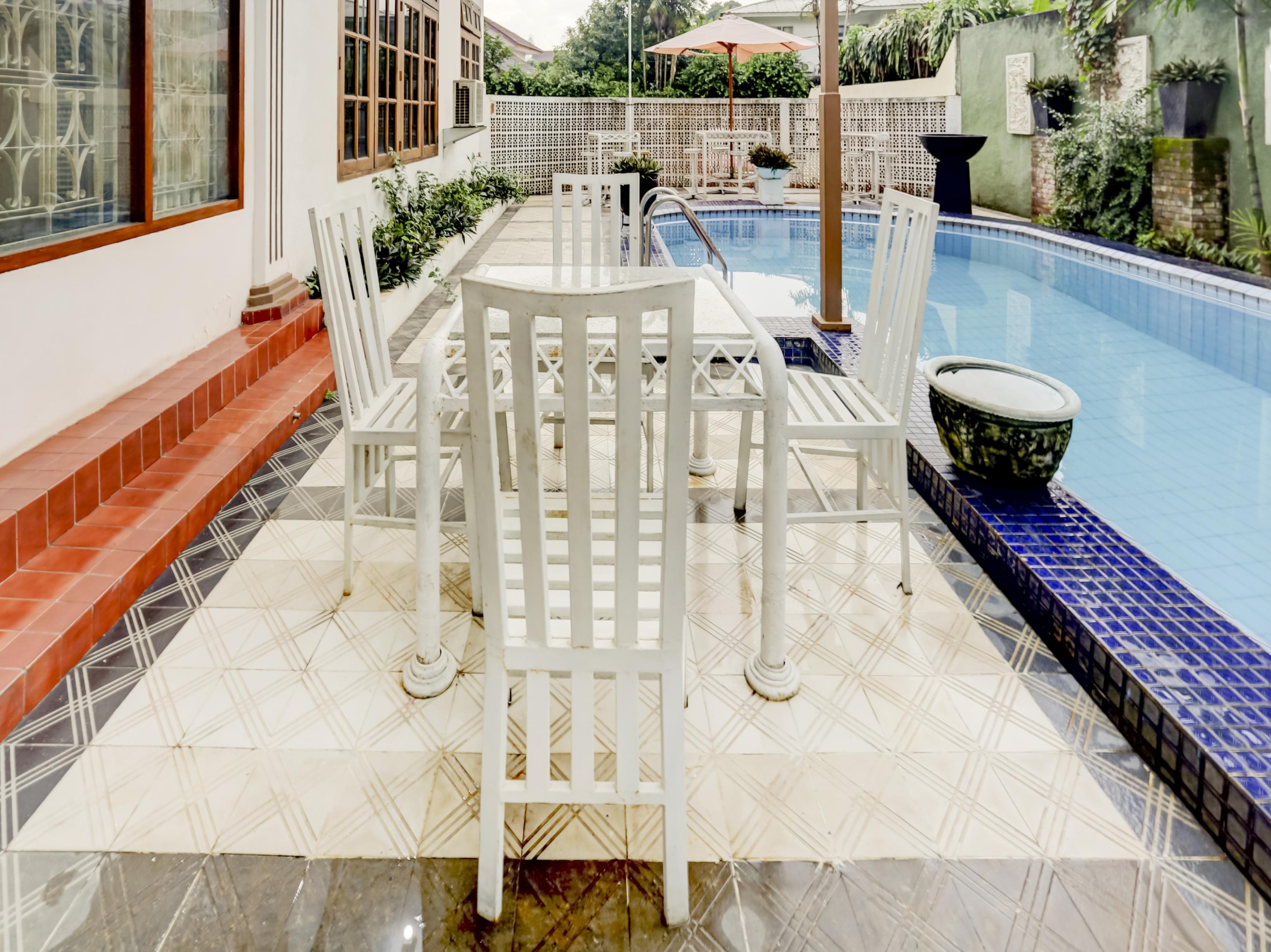 Oyo 90066 Tobana Pejaten House Hotel Jacarta