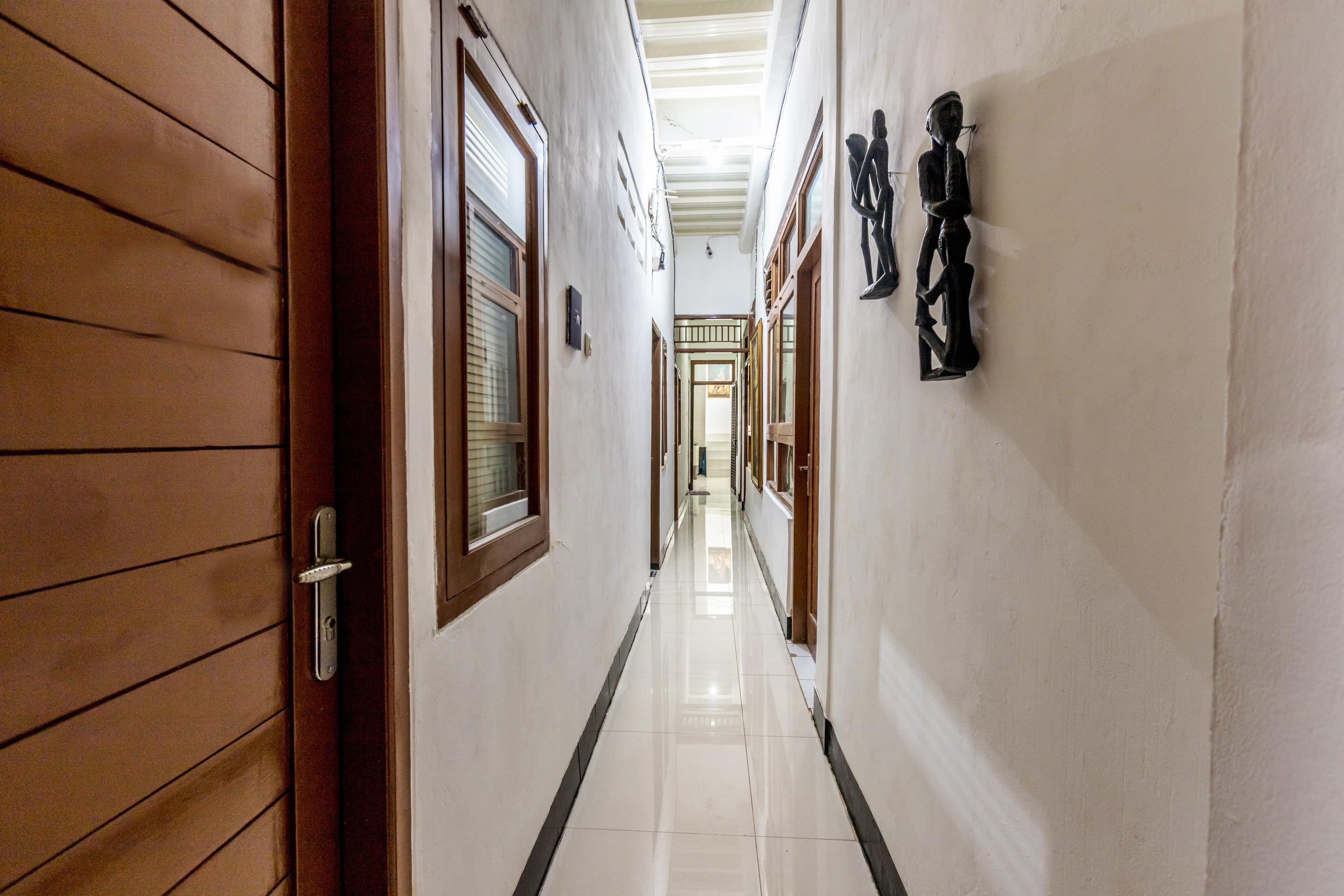 Hotel Super Oyo 1487 Khoe