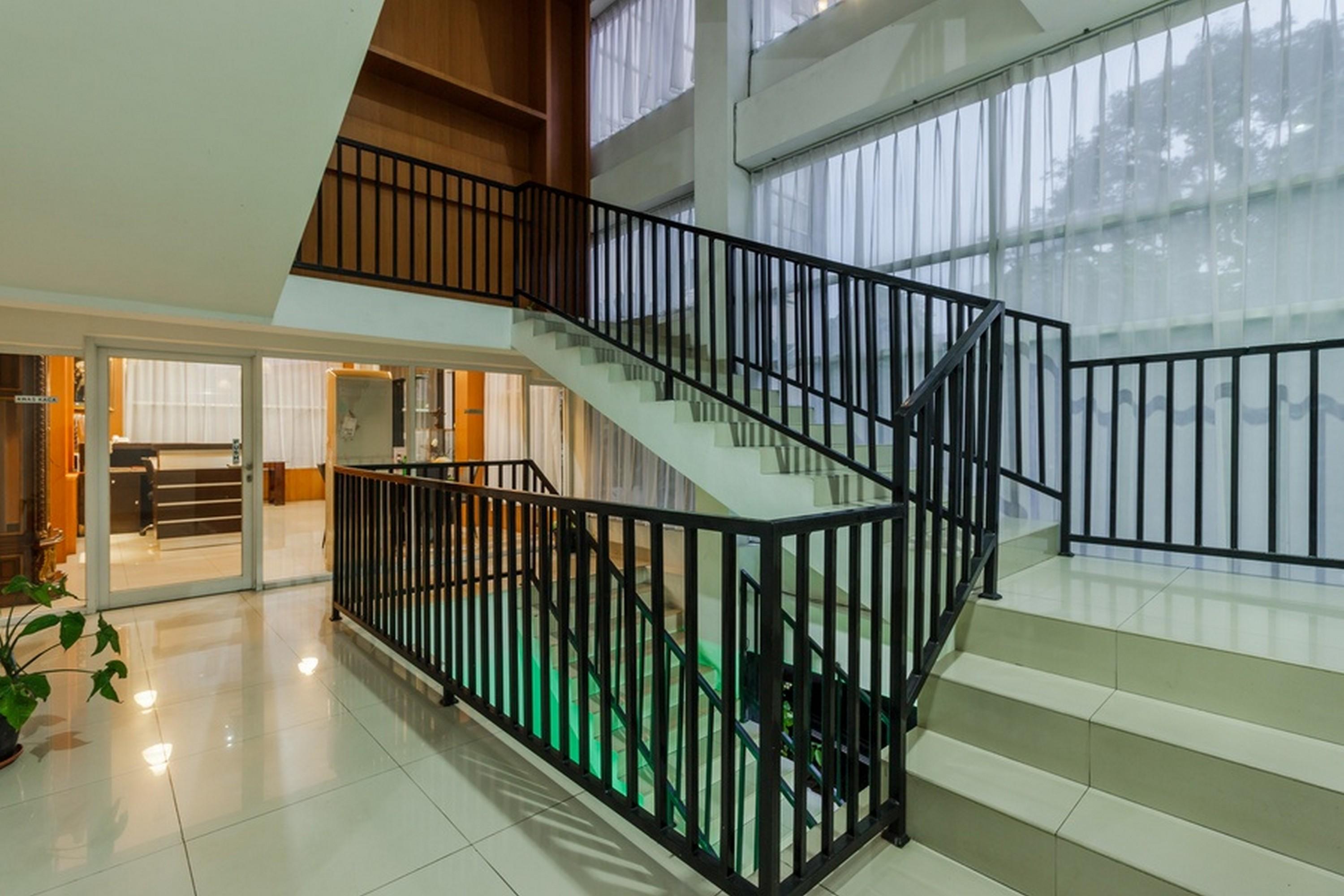 Reddoorz Premium @ Ampera Raya 2 Jakarta