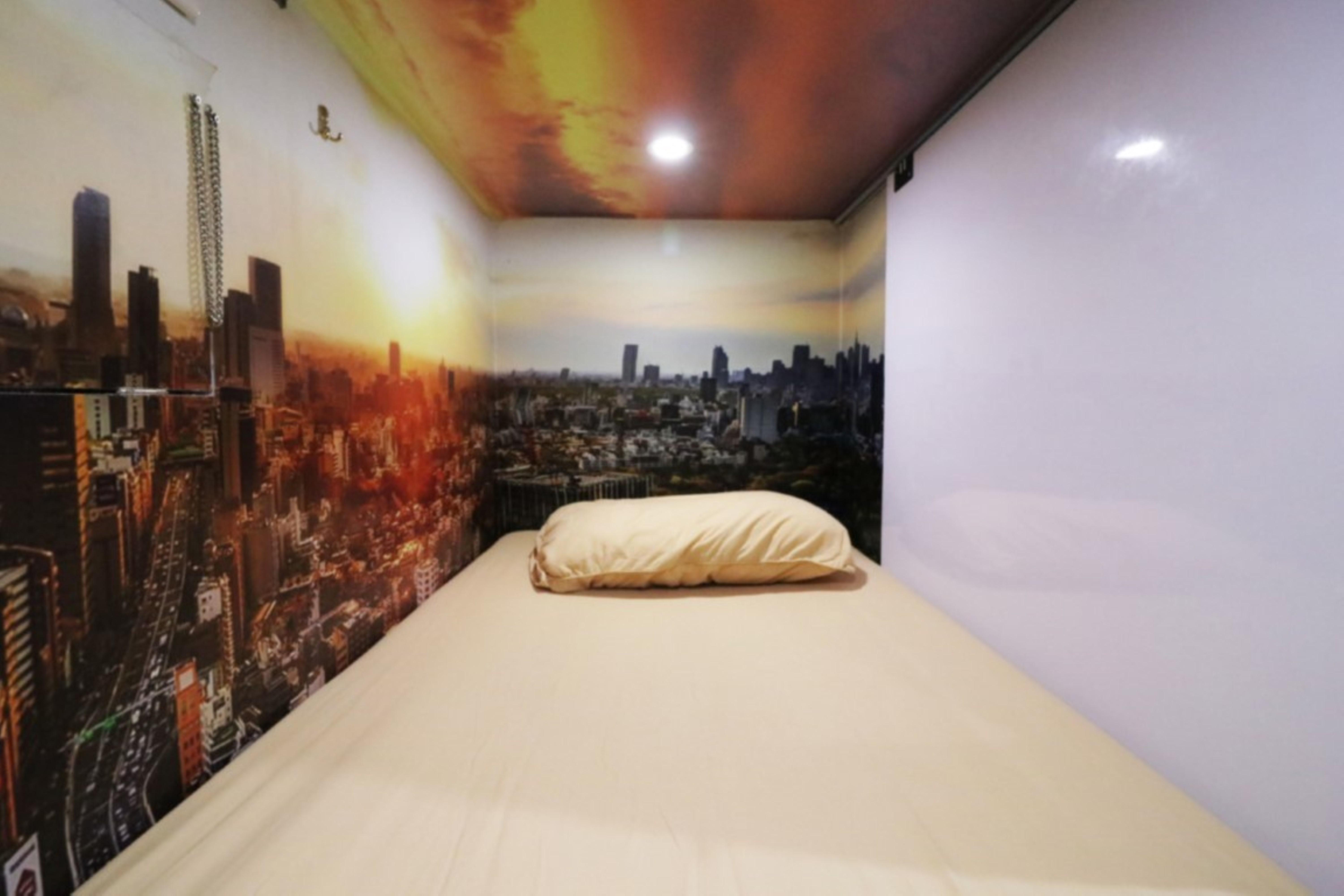 Capsule hotel Inap At Capsule Thamrin