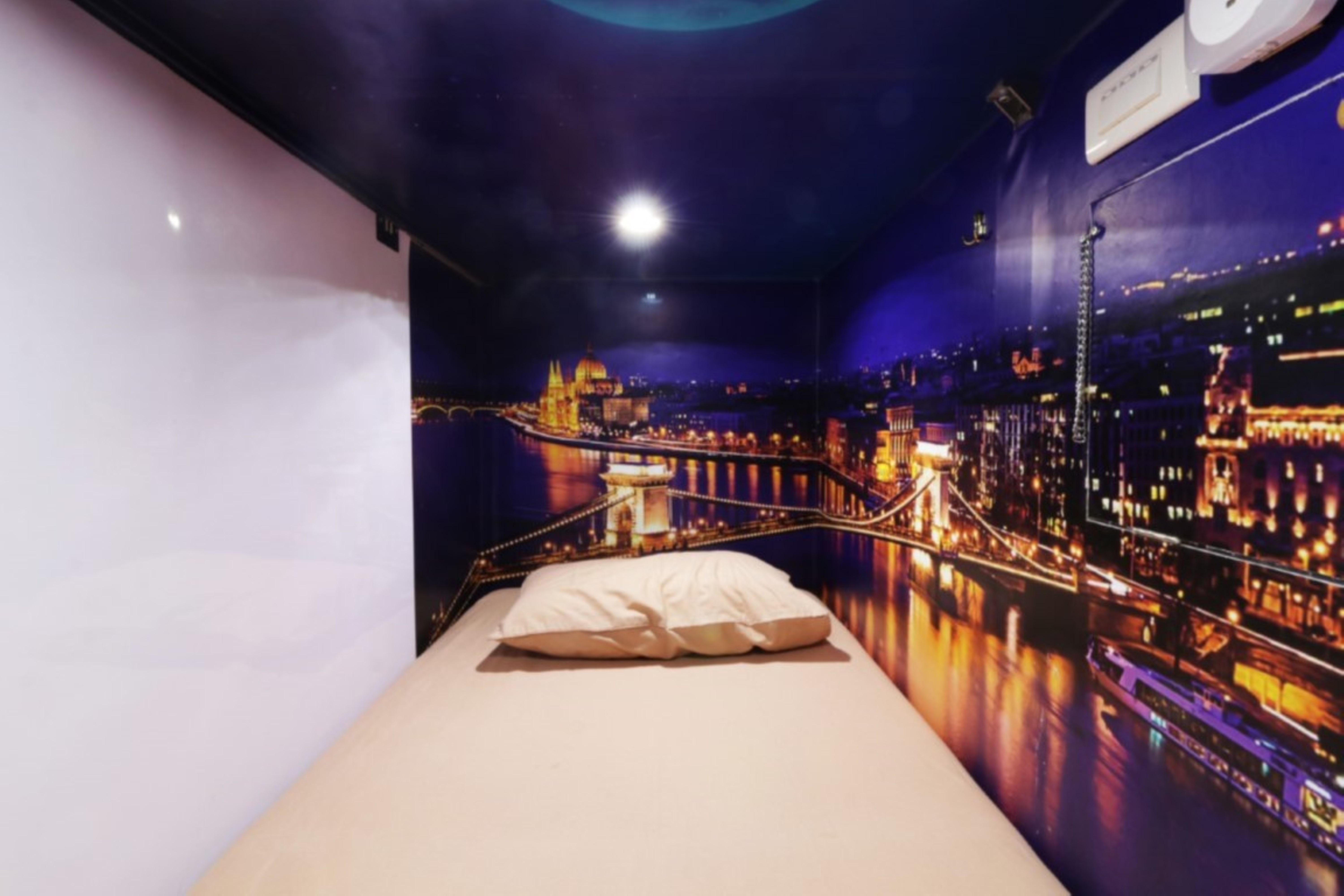 Inap At Capsule Thamrin Jakarta