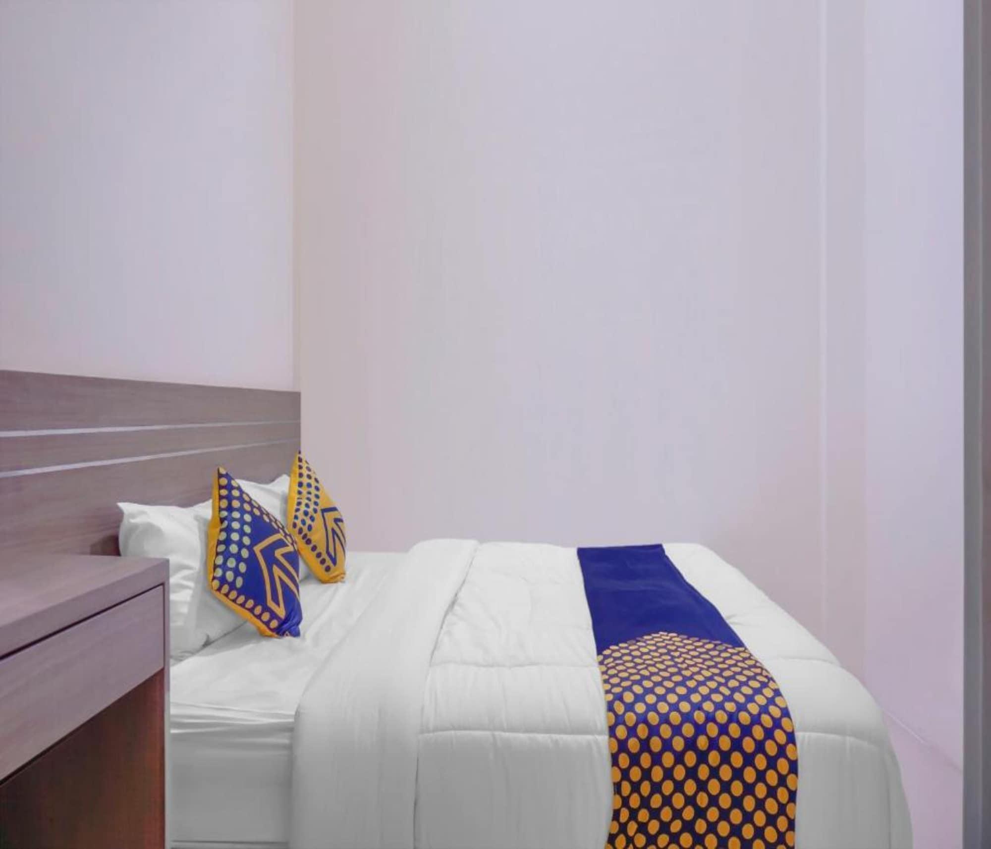 Oyo 2357 Syariah Grand Raudhah Hotel