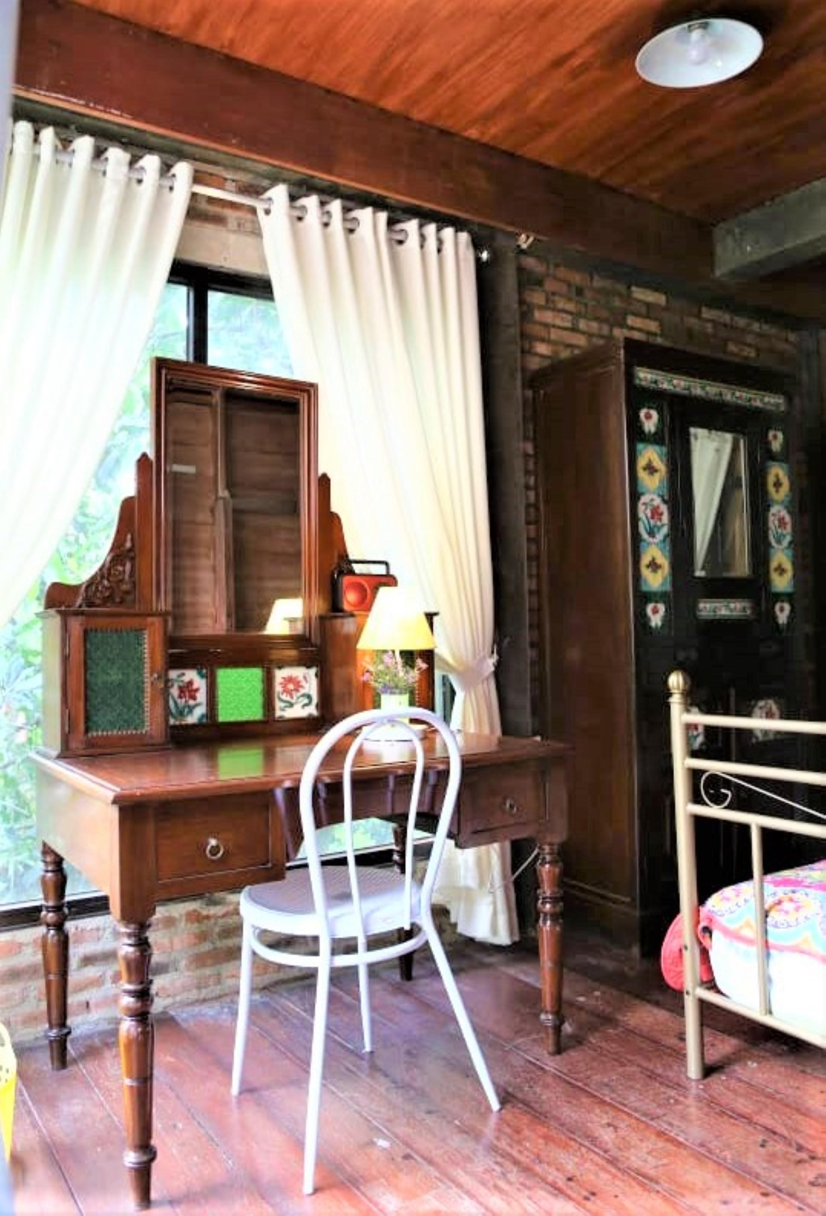 Rumah tetamu Nila House, Sharia Family