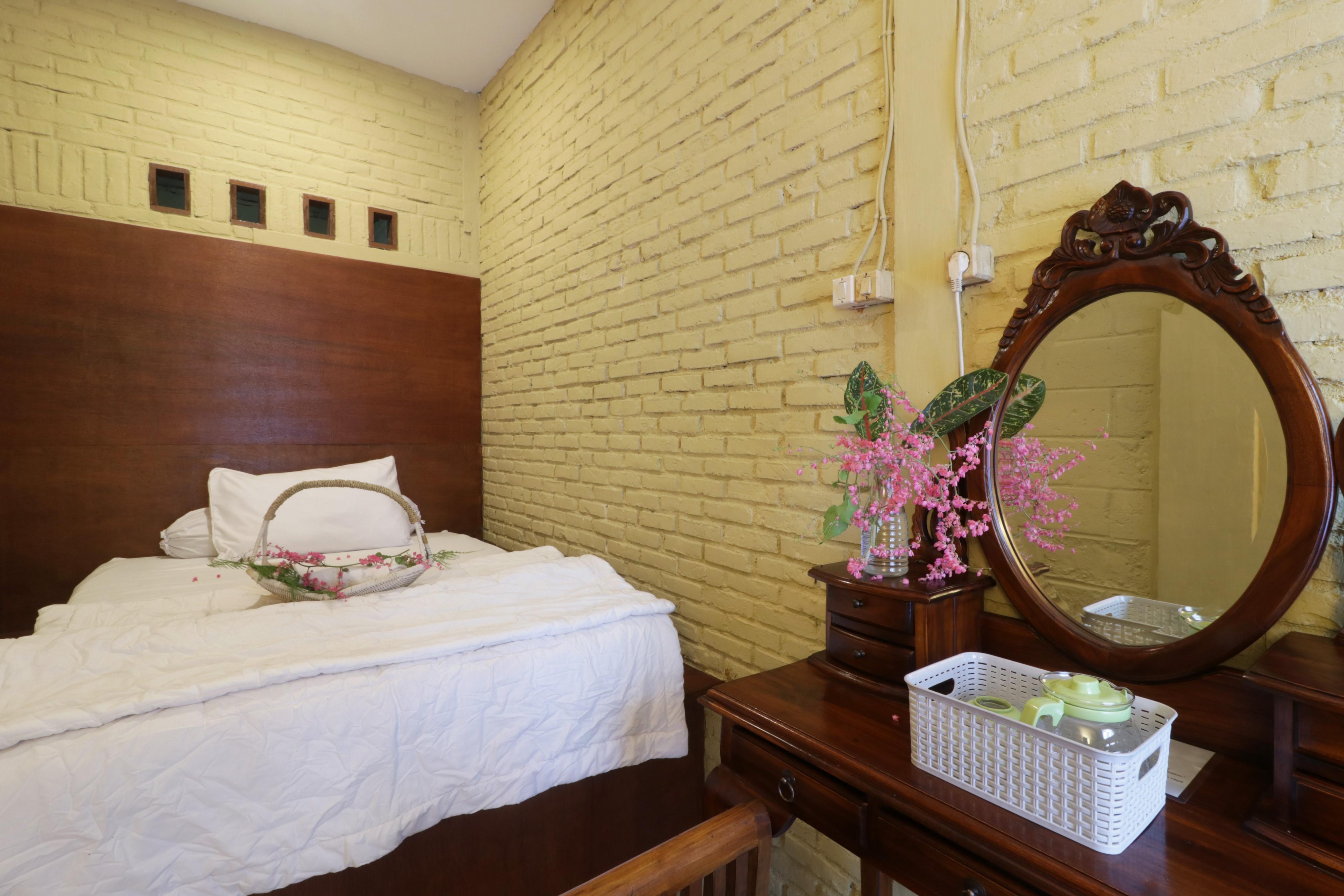 Rumah tetamu Nila House, Sharia Family