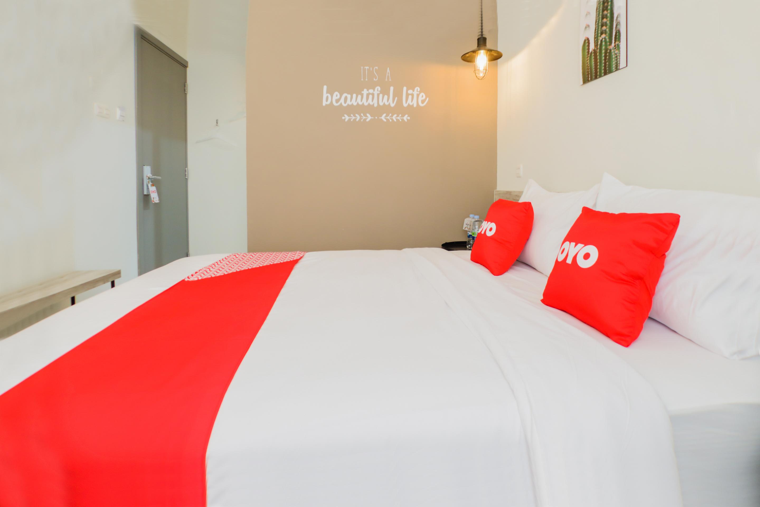 Hotel Capital O 281 Hotelo