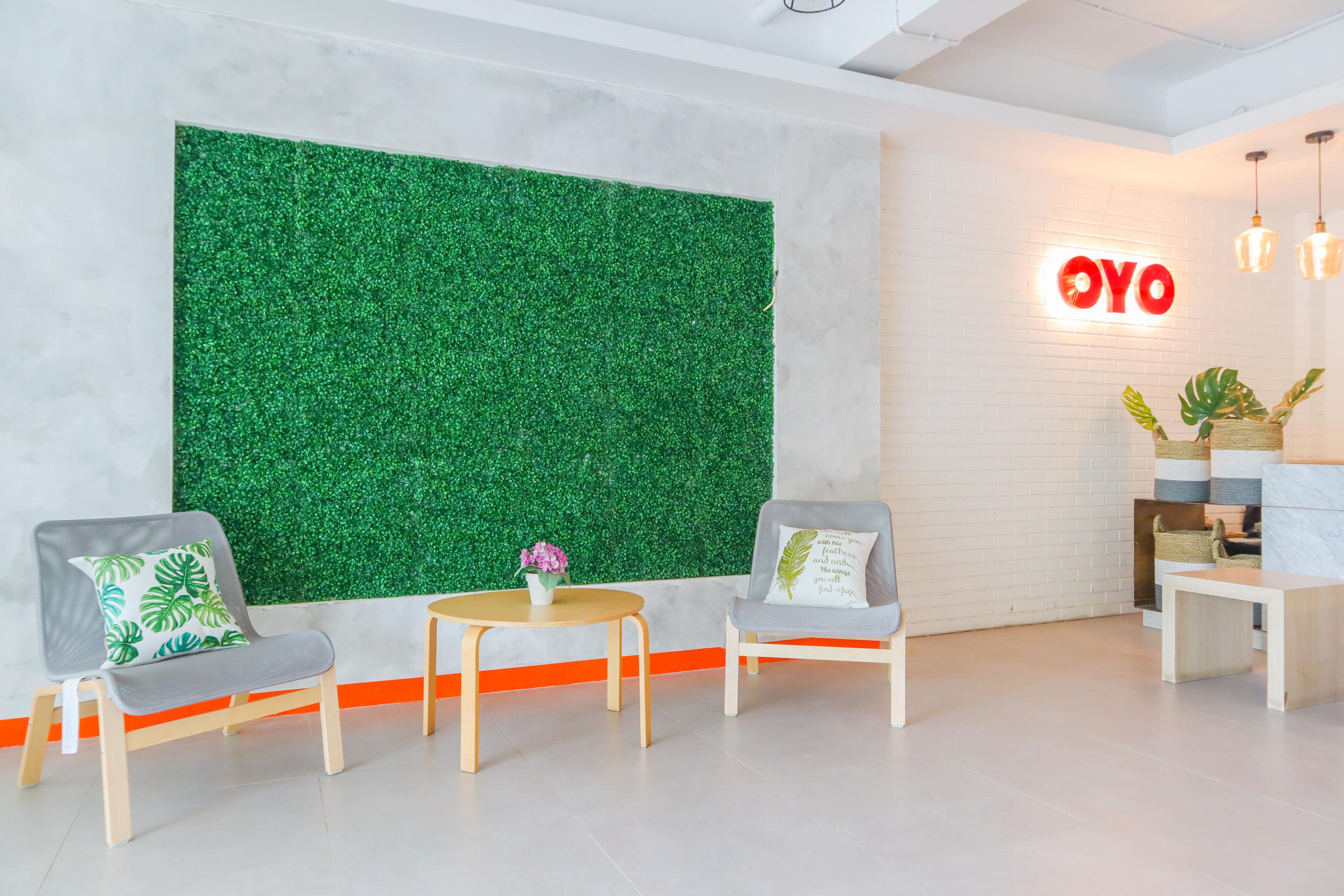 Capital O 281 Hotelo Hotel 3*