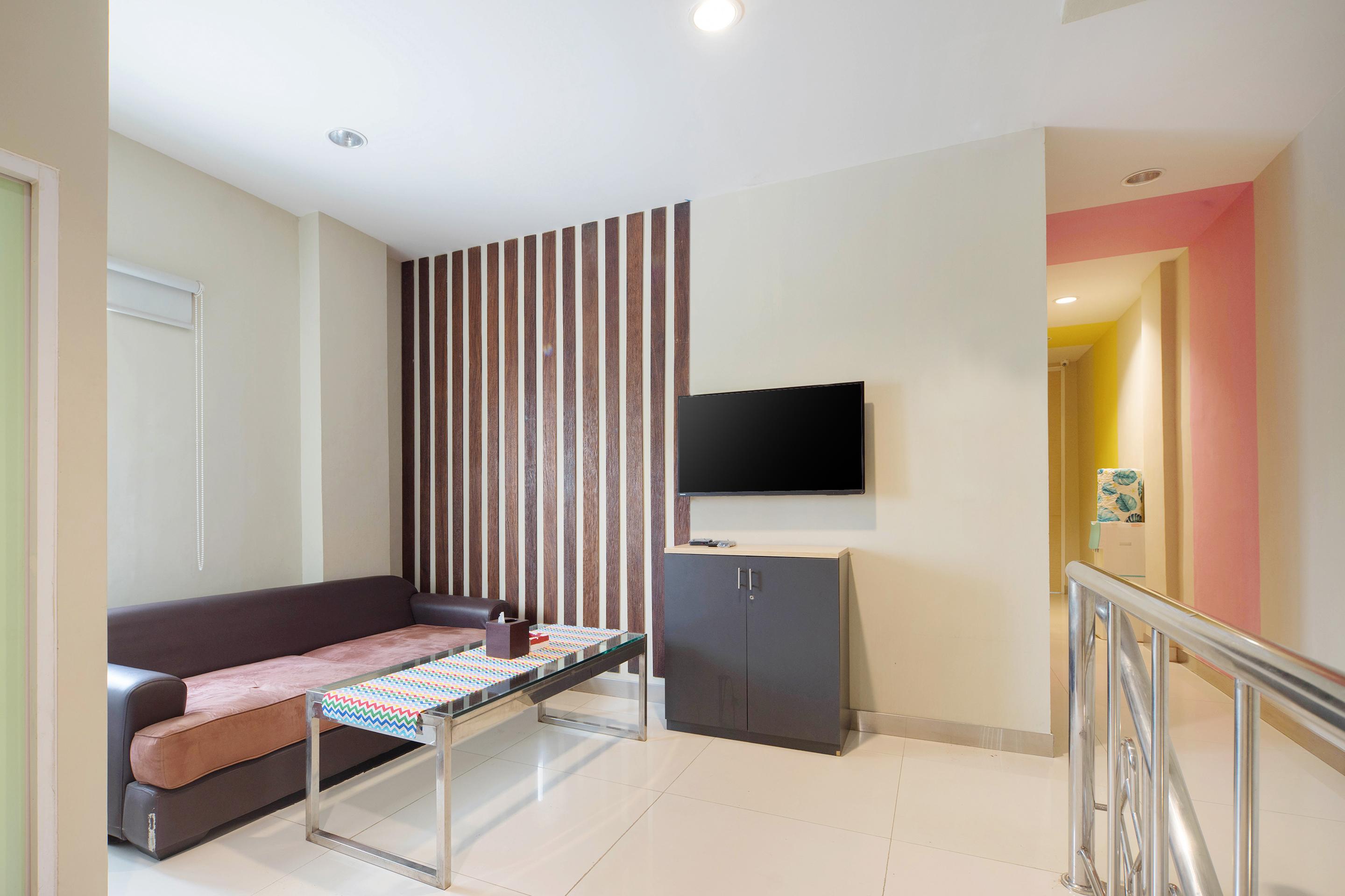 Super Oyo Capital O 1121 Orienchi 2 Jakarta