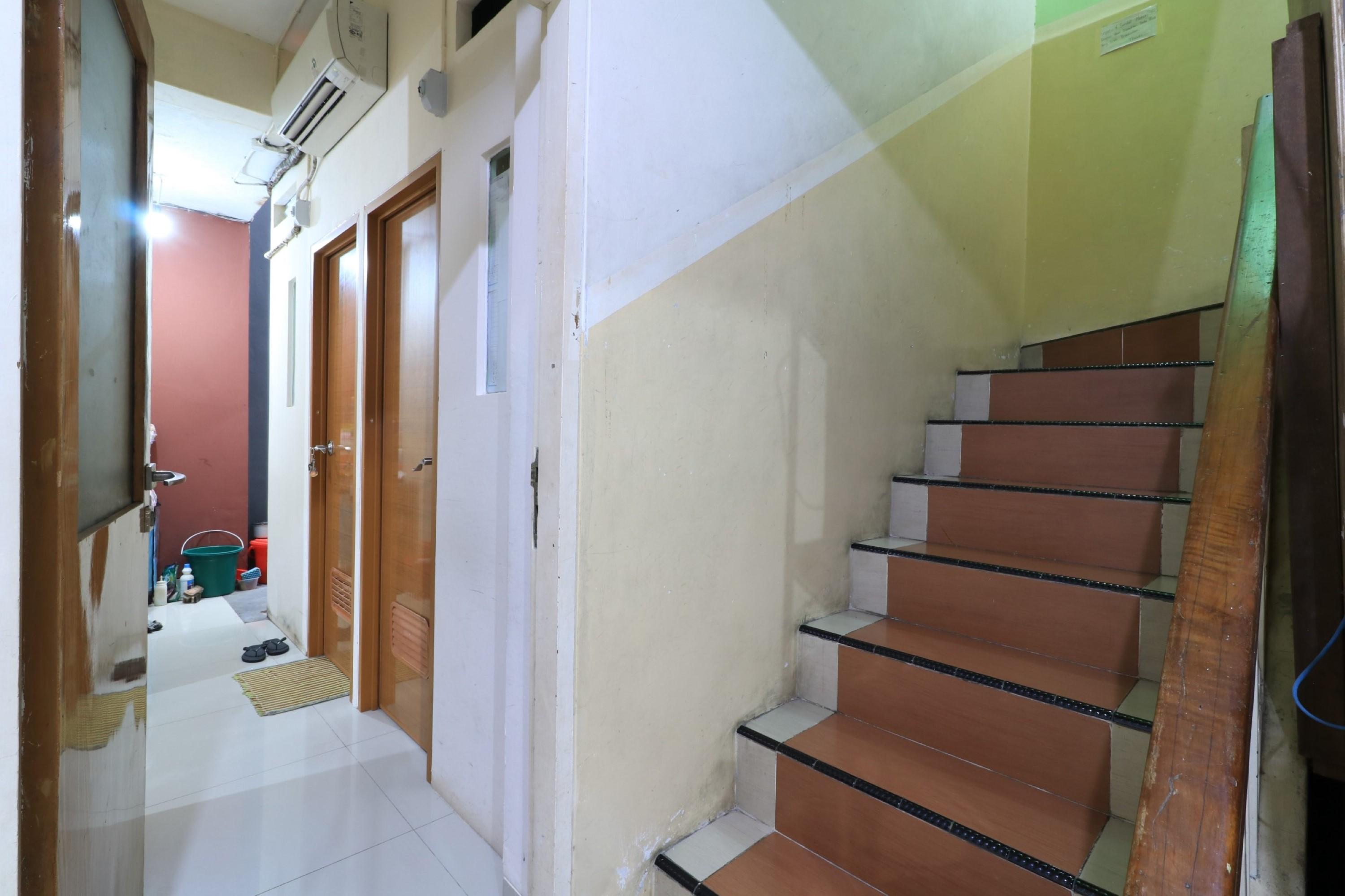 Eiffel Batu Tulis 37 - Female Only 2*