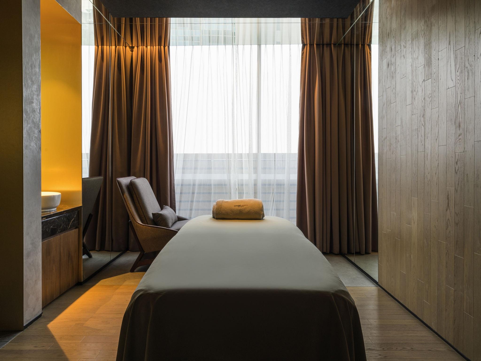 Swissotel Pik Avenue 5*