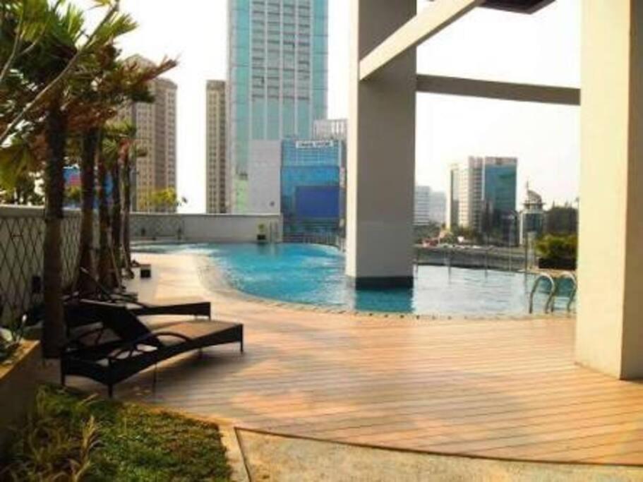 Strategic Cozy Hang Out Apartment, Gp Plaza Apartment *