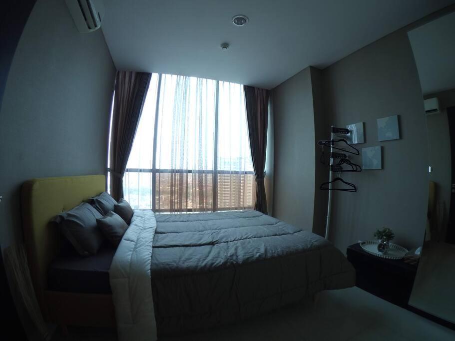 Strategic Cozy Hang Out Apartment, Gp Plaza Apartment Jakarta