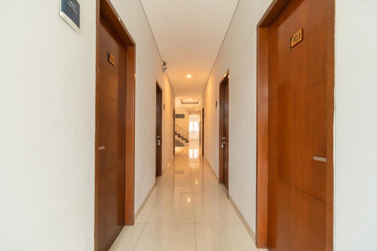 Urbanview Casa Kota Mangga Besar Hotel