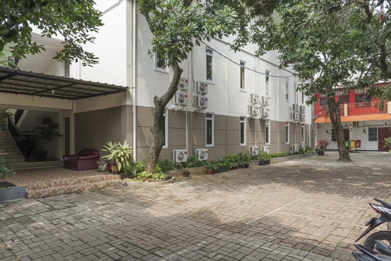 Urbanview Minongga Labu By Reddoorz Hotel 3*