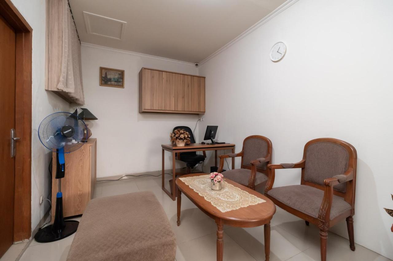 Hotel Koolkost Syariah @ Cempaka Putih *