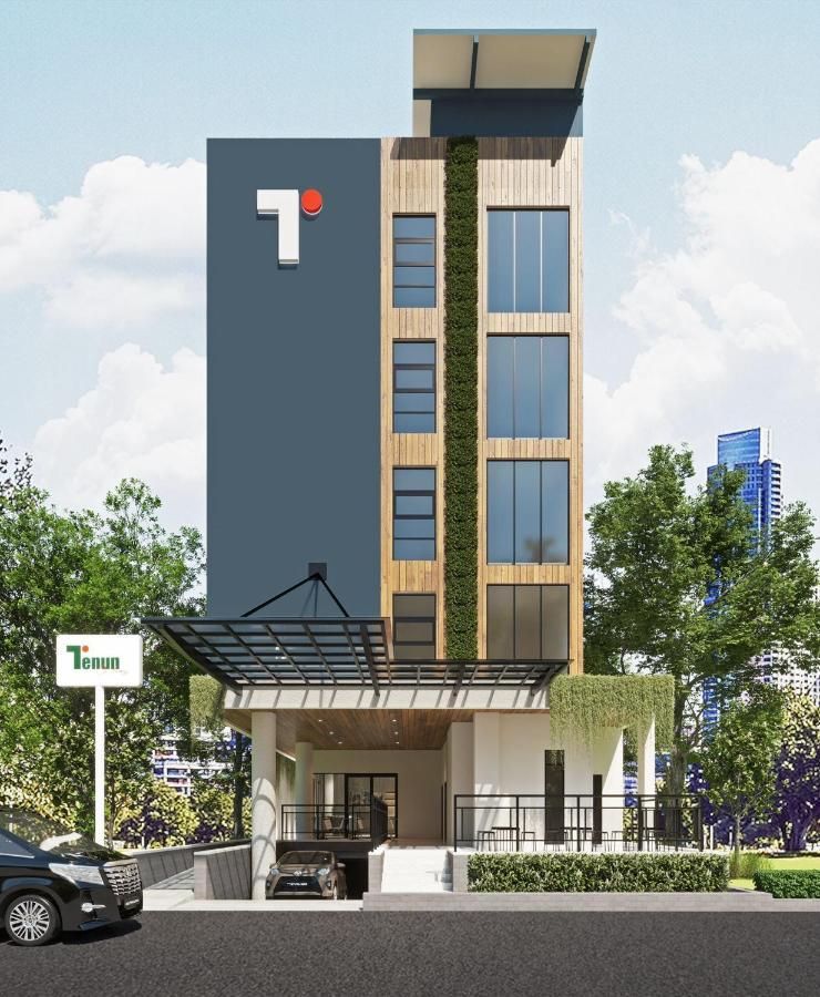 Tenun Coliving Hotel *