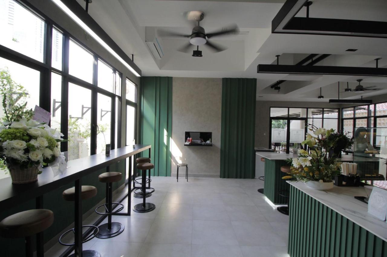 Tenun Coliving Hotel