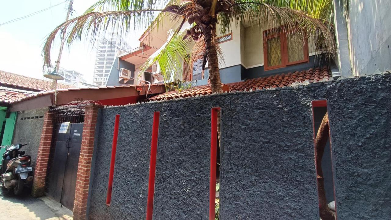 Oyo 91341 D'phoenix Anggrek Syariah Hotel Jakarta