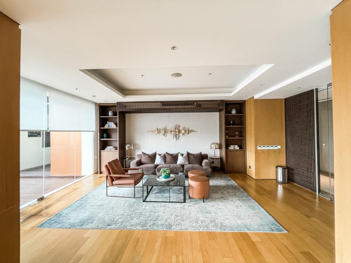 2 Bedrooms Permata Hijau Jacarta