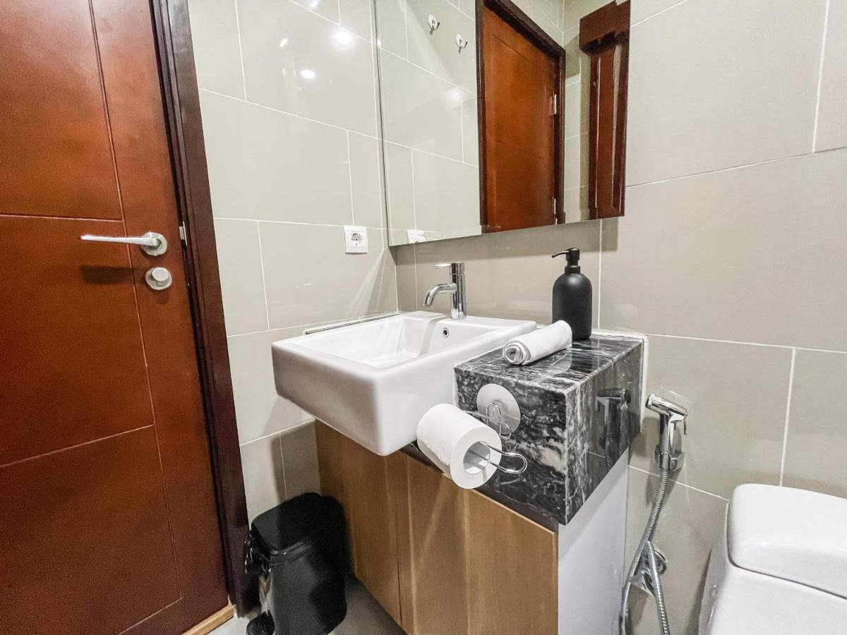 2 Bedrooms Permata Hijau Apartment *