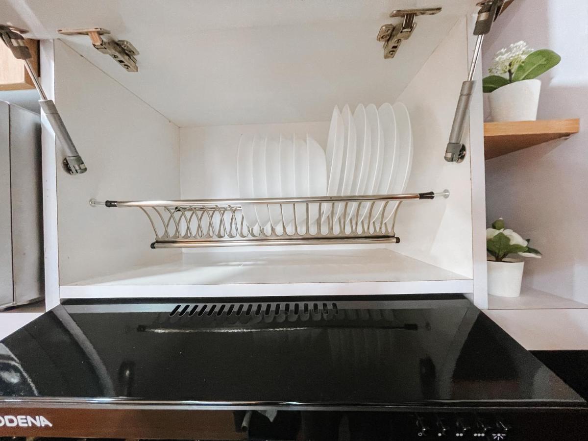 2 Bedrooms Permata Hijau Apartamento