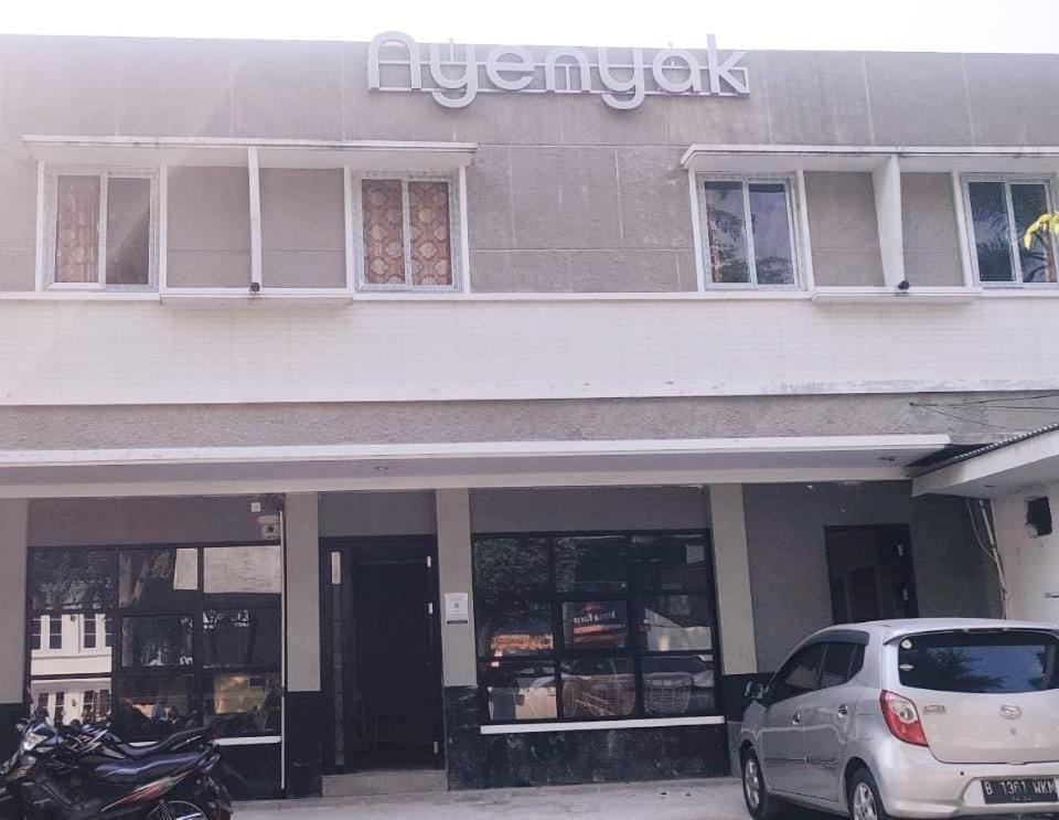 Khách sạn Nyenyak Senayan Benhil 2*