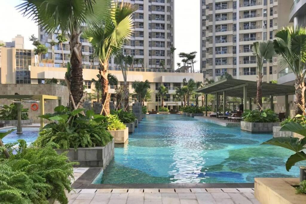 Cozy 3br At Taman Anggrek Apartment Jakarta