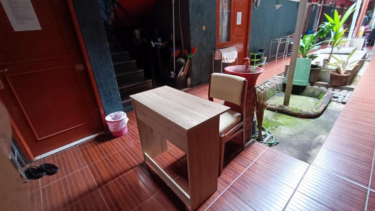 Oyo 91341 D'phoenix Anggrek Syariah Jakarta