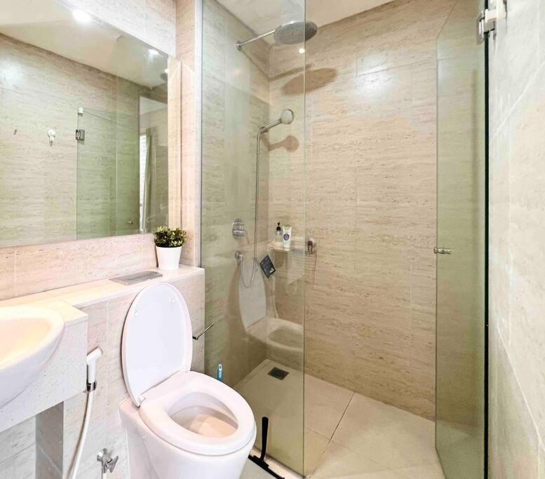 Apartment Comfy 3 Bedroom At Taman Anggrek *
