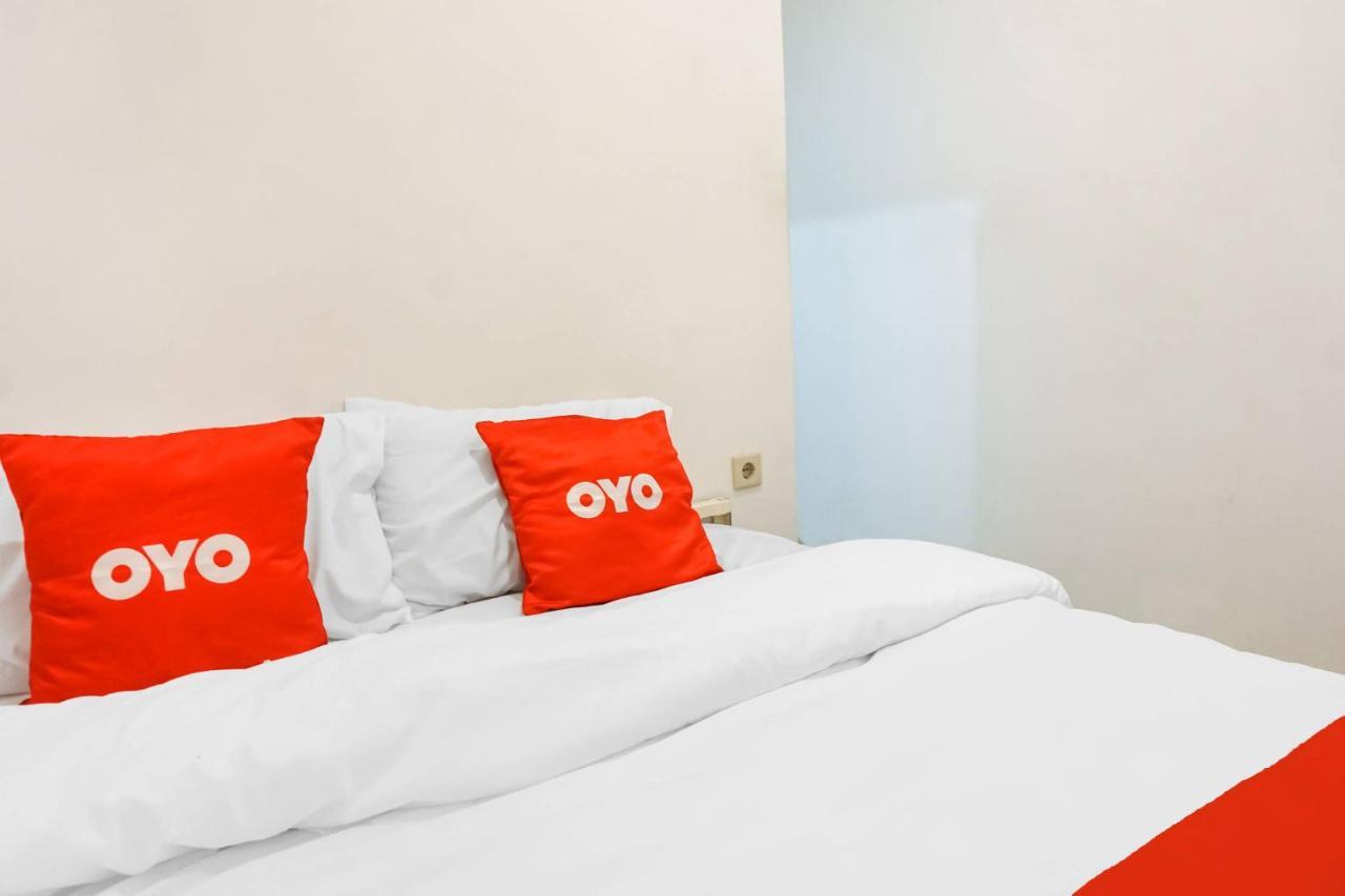 Super Oyo 91074 Stariez Senen Syariah 2* Jakarta