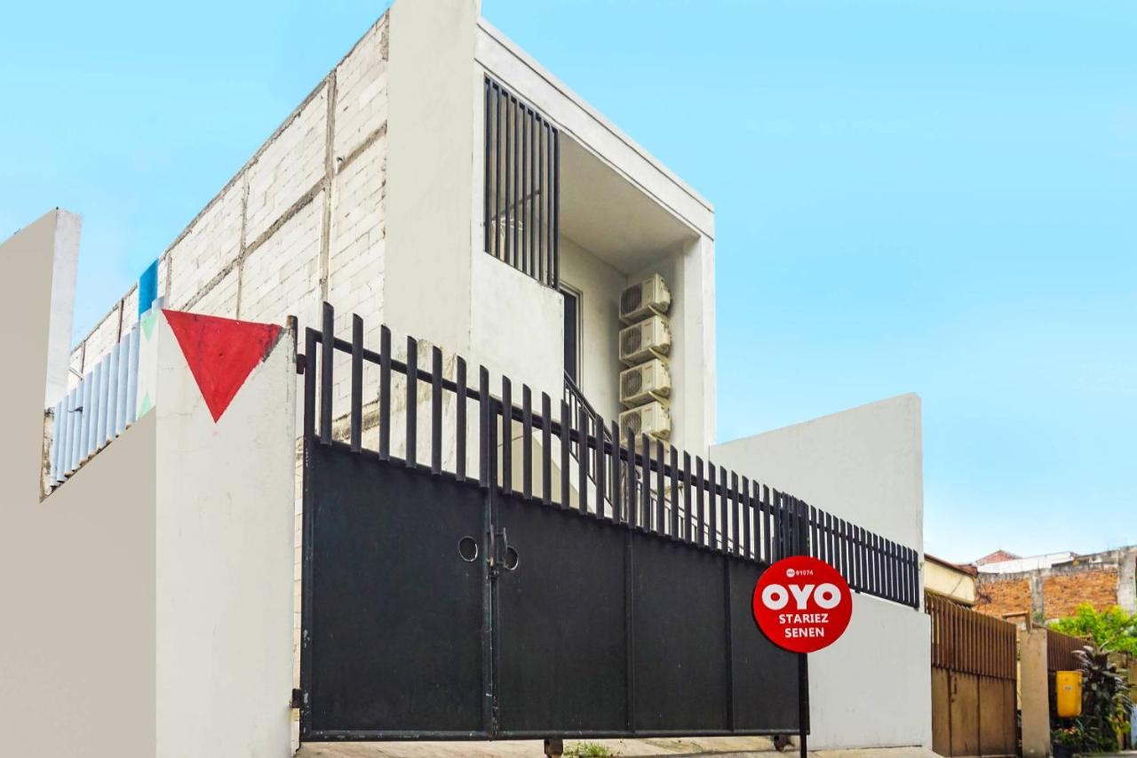Super Oyo 91074 Stariez Senen Syariah 2* Jakarta