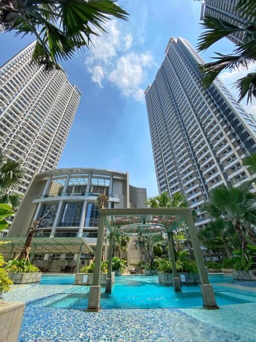 Cozy 3br At Taman Anggrek Apartment