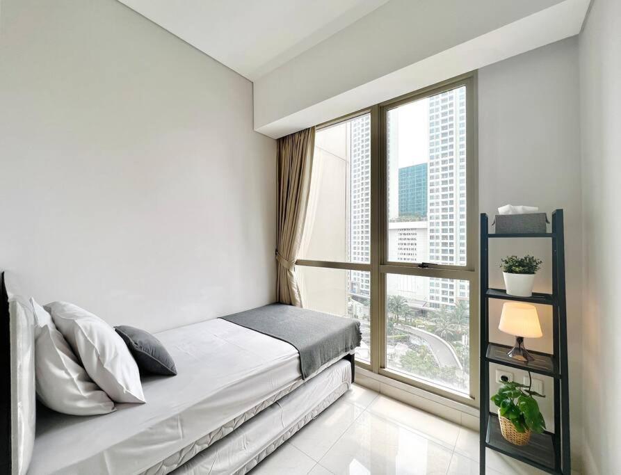 Cozy 3br At Taman Anggrek *