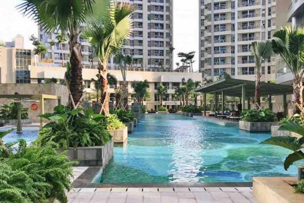 Comfy 3 Bedroom At Taman Anggrek Jakarta