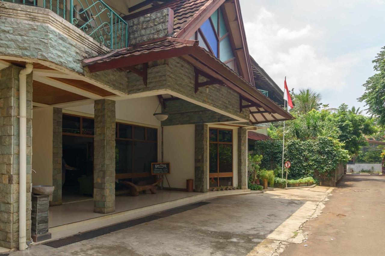 Reddoorz Near Kemang Raya Hotel