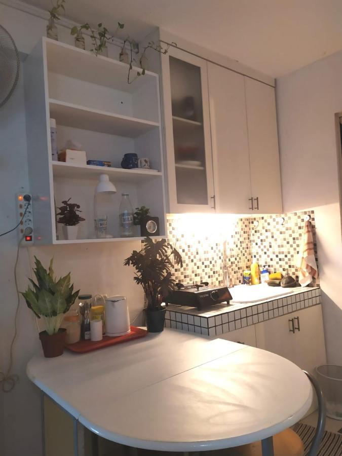 Tiny With Pool, Jogging Track, Gym And Mall Apartment Jakarta