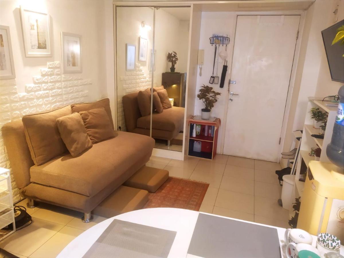 Tiny With Pool, Jogging Track, Gym And Mall Apartment Jakarta