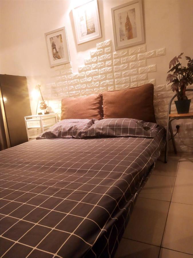 Tiny With Pool, Jogging Track, Gym And Mall Apartment