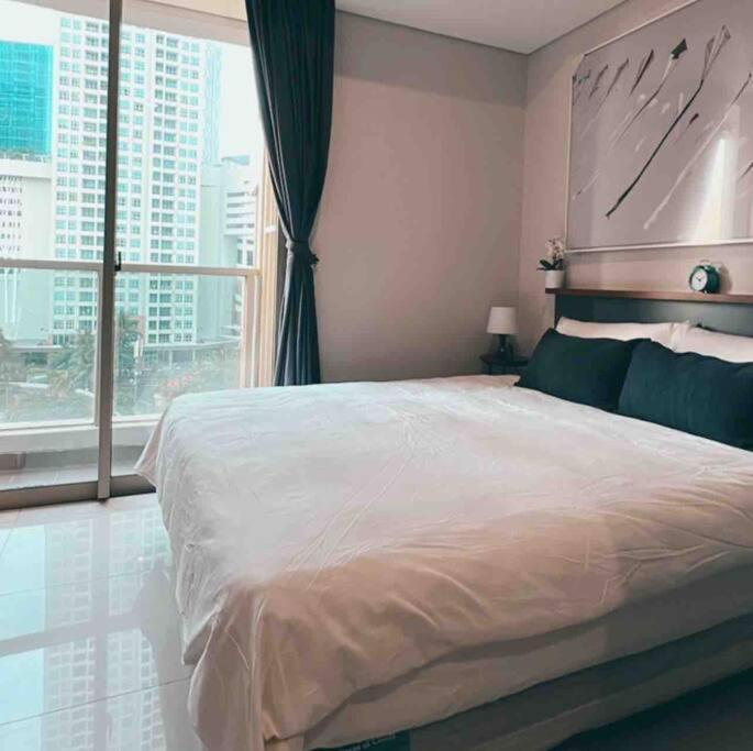 Cozy Studio Apartmen At Taman Anggrek Residences *
