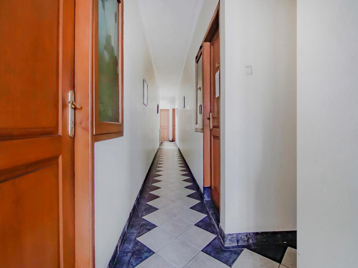 Oyo 90094 Gayatri Hotel 2*