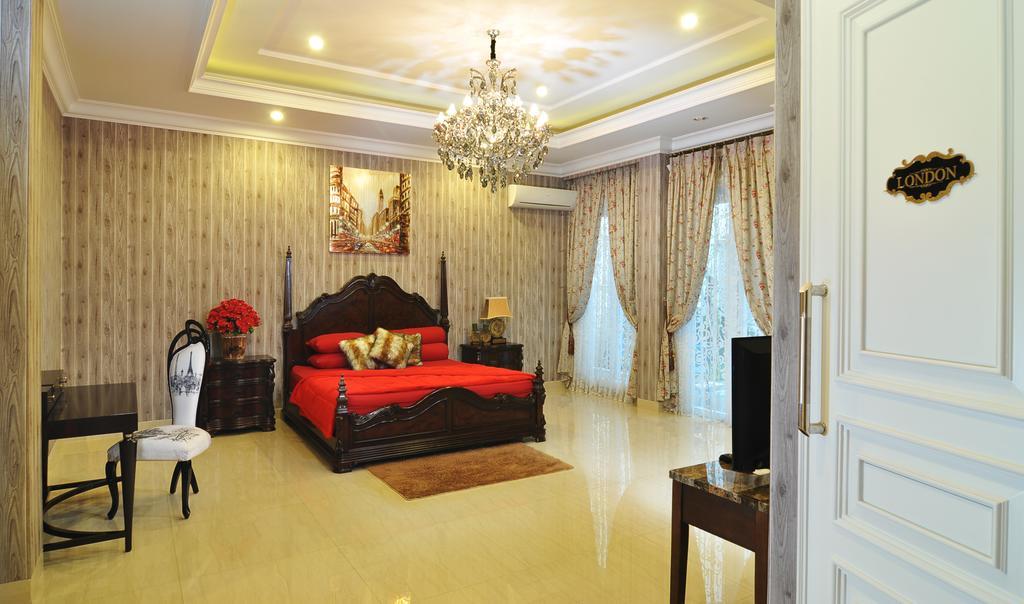 Elliottii Indah Jakarta