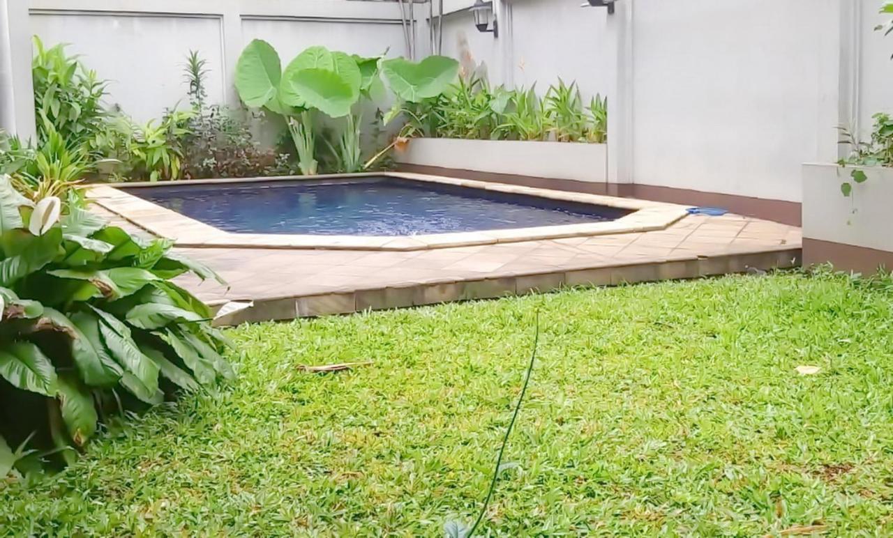Kemang Utara Creative Villas *