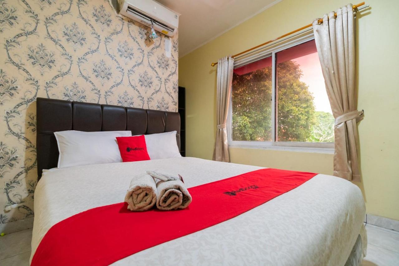 Reddoorz Near Tomang 2 2* Jakarta