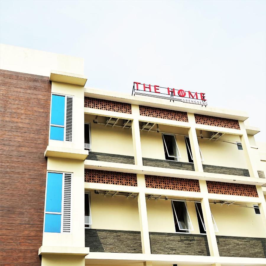 The Srengseng Hotel 2*