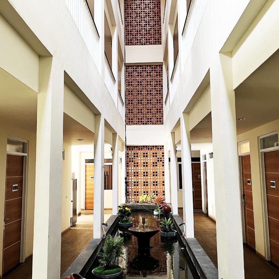 Hotel The Srengseng