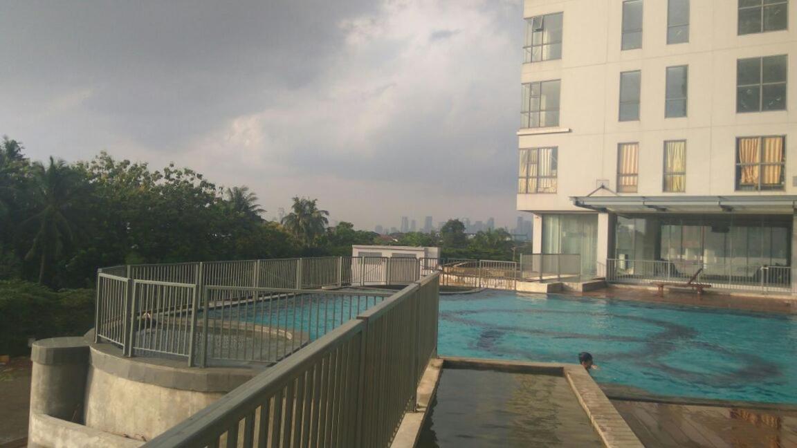 2 Bedrooms - Royal Olive - Pejaten South Of