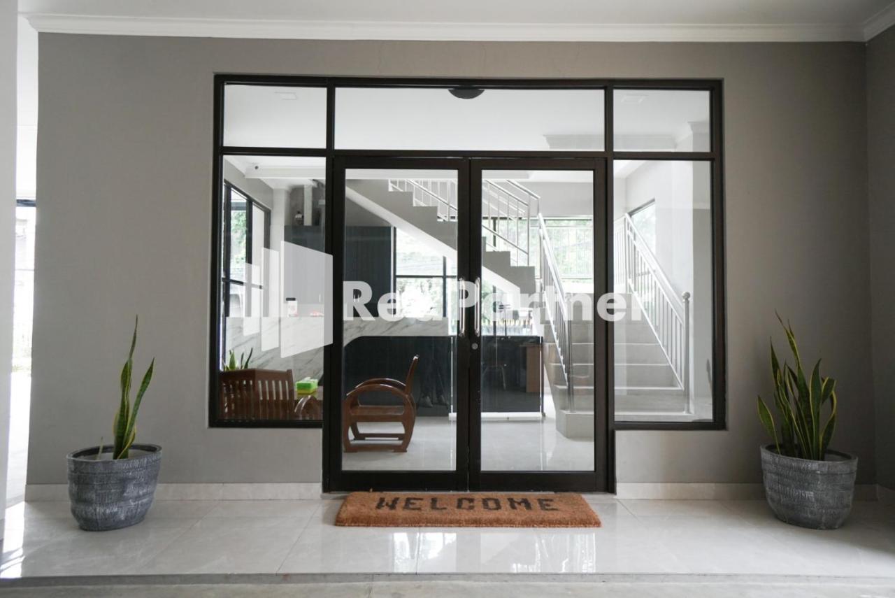 Roemah Tebet Mitra Reddoorz Jakarta