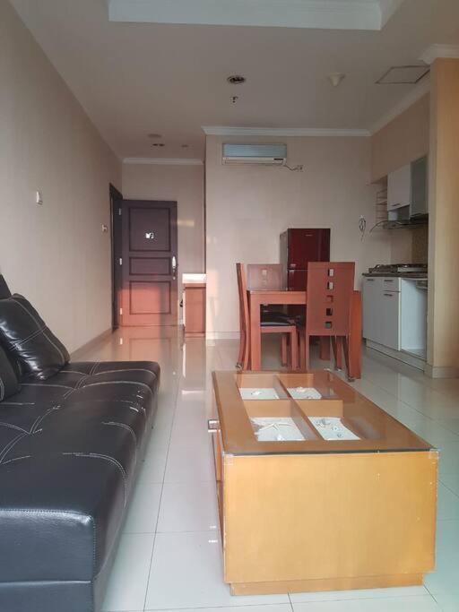 Lovely 1 Bedroom The Bellezza Permata Apartment