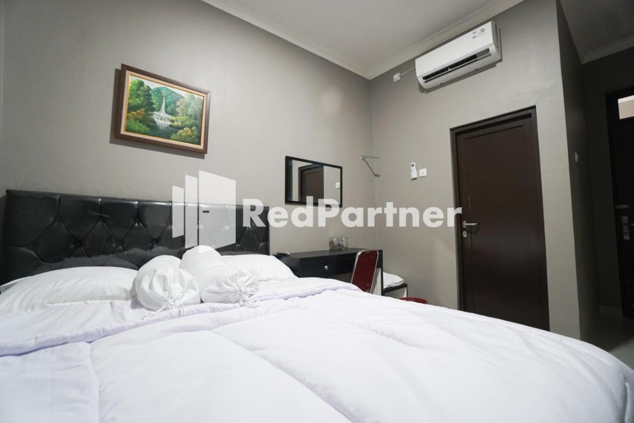 Roemah Tebet Mitra Reddoorz Khách sạn