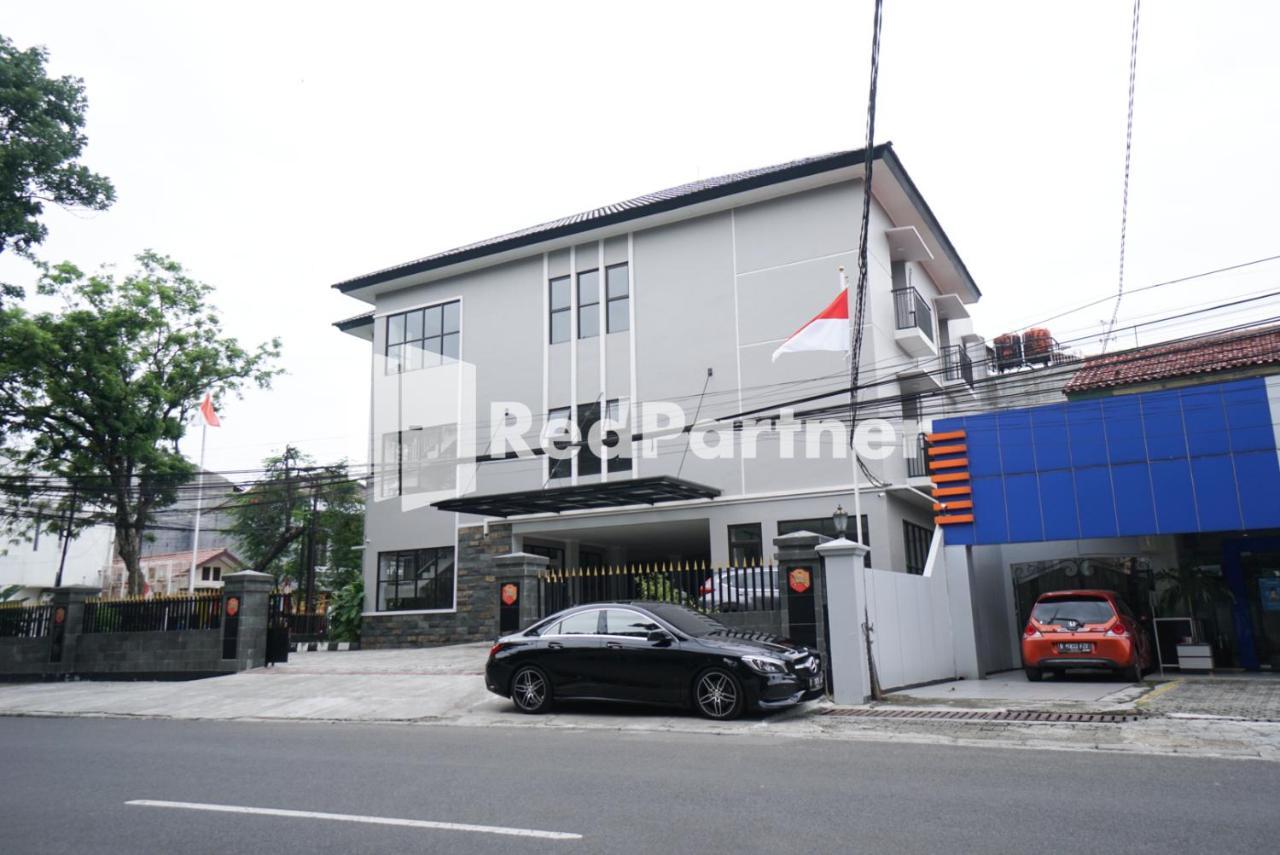 Roemah Tebet Mitra Reddoorz Khách sạn 2*